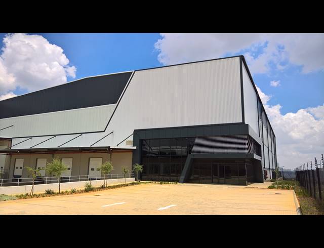 5,393M² WAREHOUSE TO LET IN LINBRO PARK